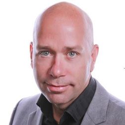 Stephan-Gariepy_Tresorier_V-fi11896257x2000.jpg